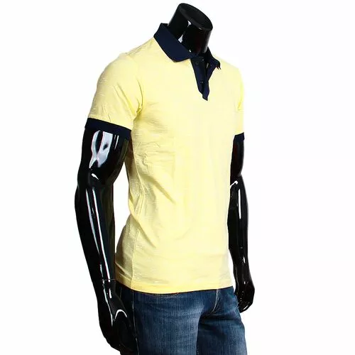 Яркая приталенная мужская рубашка поло желтого цвета