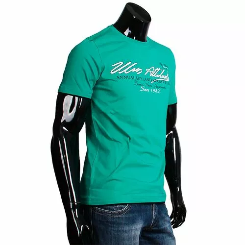 Стильная мужская футболка зеленого цвета с надписями