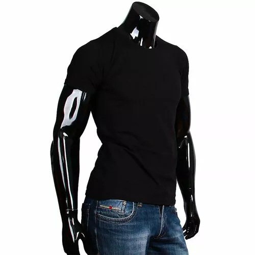 Однотонная приталенная мужская футболка черного цвета