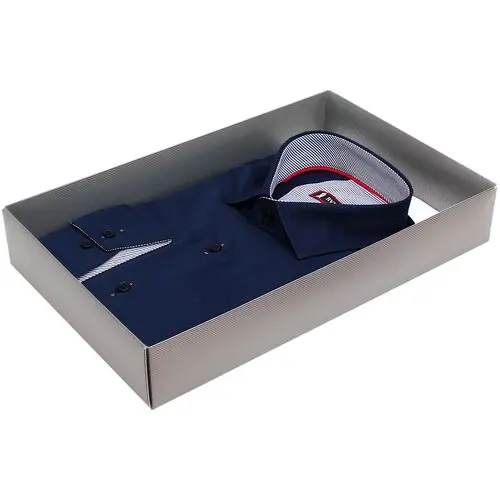 Строгая приталенная рубашка темно-синего цвета