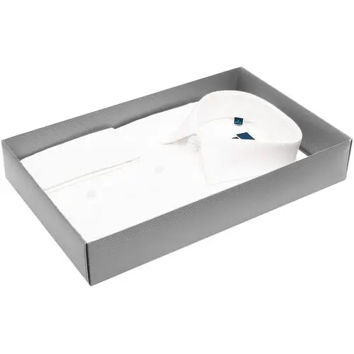 Однотонная приталенная рубашка белого цвета под запонки