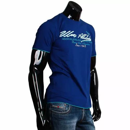 Стильная мужская футболка синего цвета с надписями